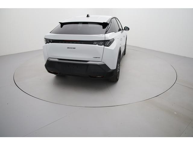 Peugeot 3008 image 2