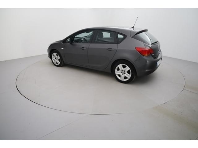 Opel Astra image 6