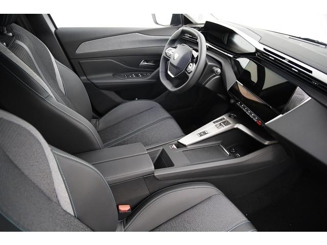 Peugeot 308 image 8