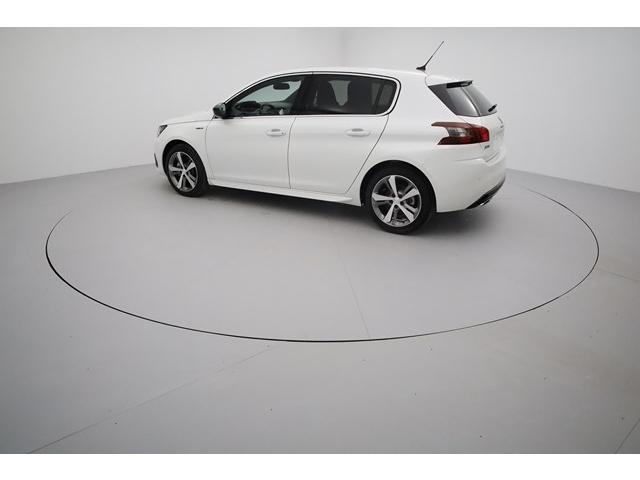 Peugeot 308 image 2
