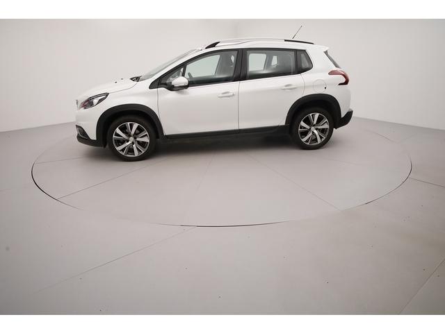 Peugeot 2008 image 8