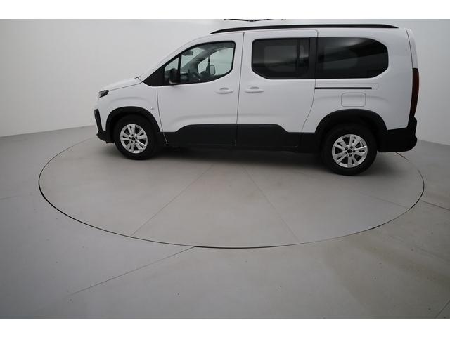 Peugeot Rifter image 9