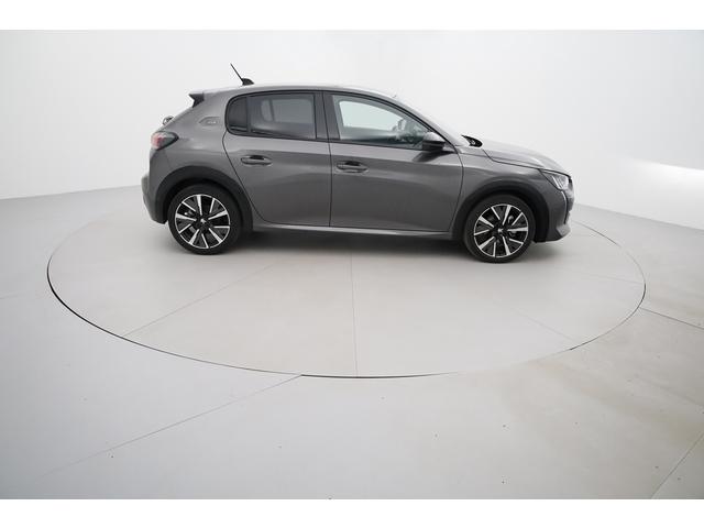 Peugeot 208 image 4
