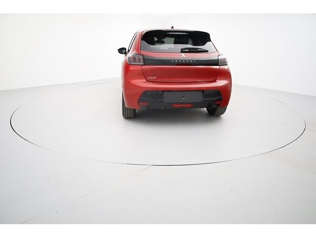 Peugeot 208 image 8