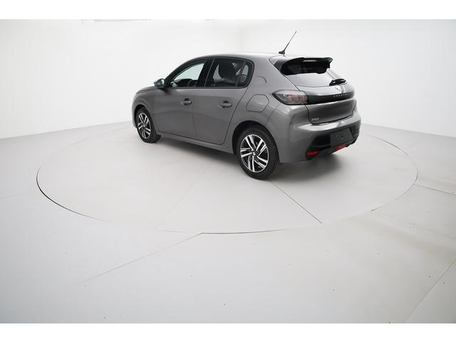 Peugeot 208 image 5