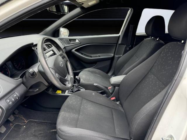 Hyundai I20 image 3