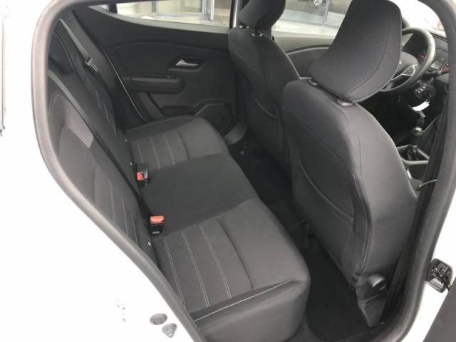 Dacia Sandero image 2
