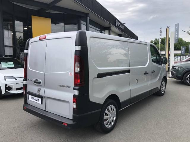 Renault Trafic image 9