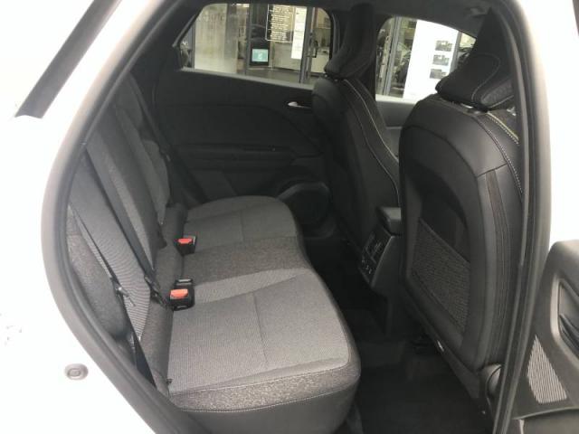 Renault Captur image 2