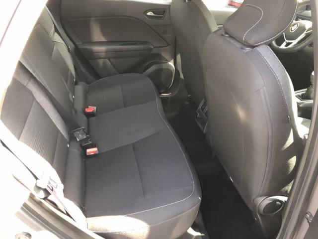 Renault Captur image 8
