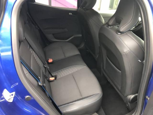 Renault Clio image 6