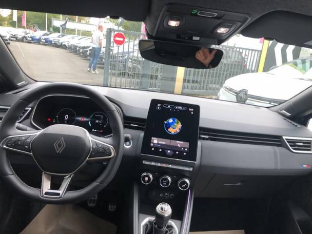 Renault Clio image 7