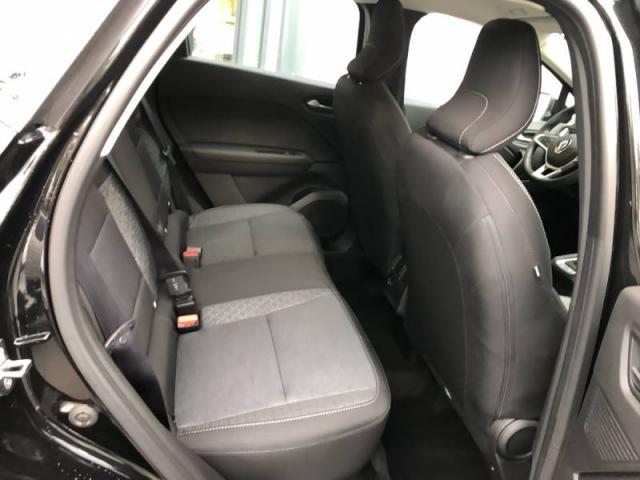 Renault Captur image 1