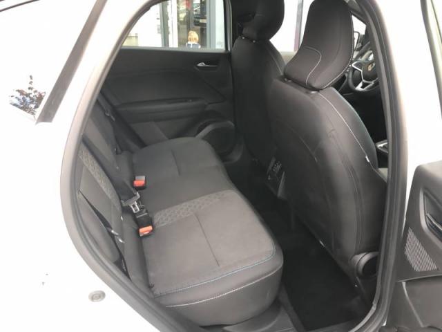 Renault Captur image 1