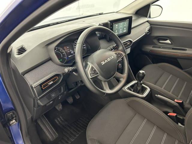 Dacia Sandero image 1