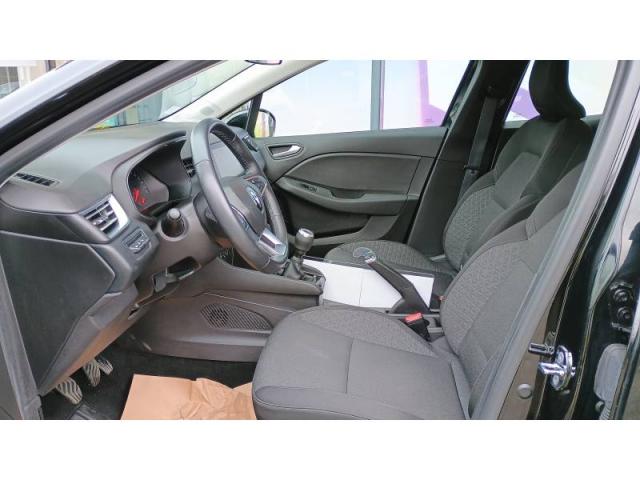 Renault Clio image 9