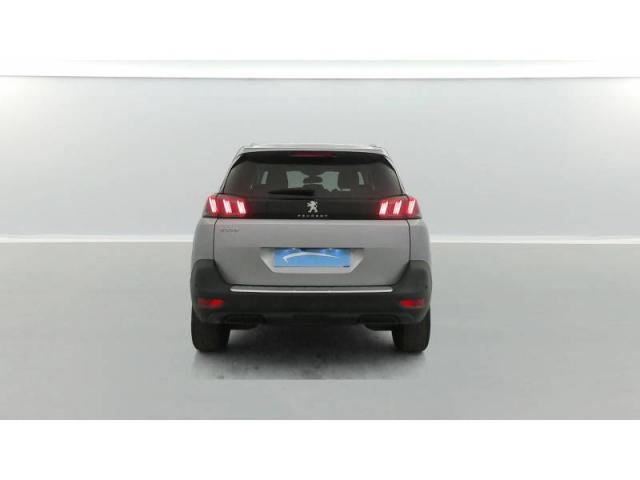 Peugeot 5008 image 9