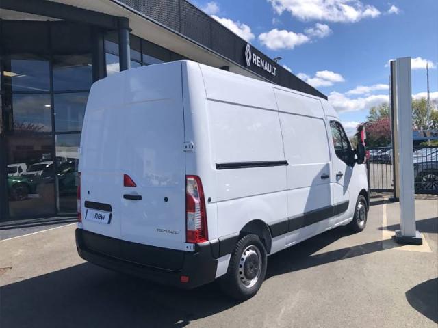 Renault Master image 2