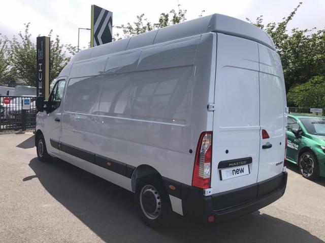 Renault Master image 9