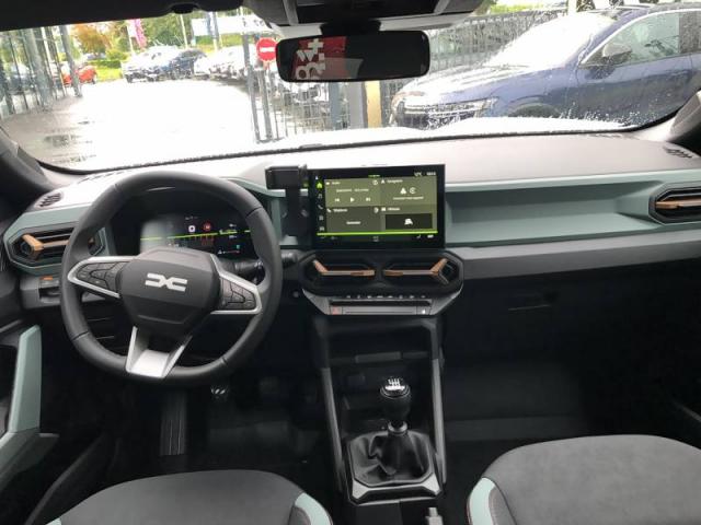 Dacia Duster image 1