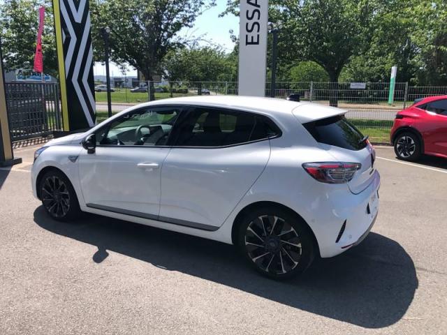 Renault Clio image 2