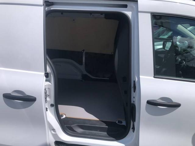 Renault Kangoo Van image 8