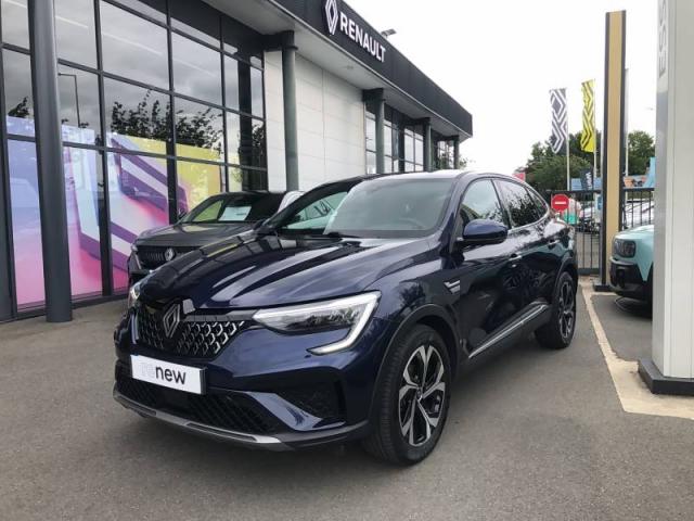 Renault Arkana E-Tech 145 - 23 Techno
