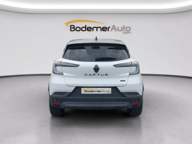 Renault Captur image 2