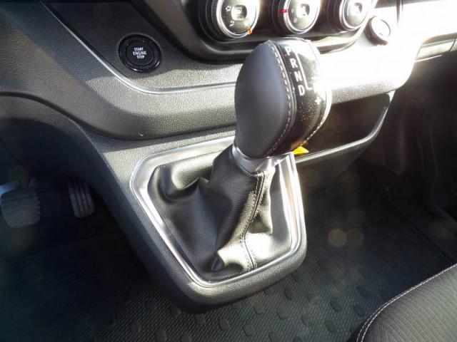 Renault Trafic image 3
