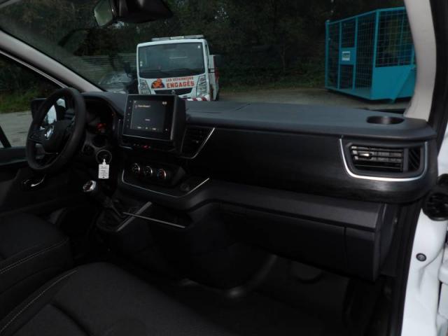 Renault Trafic image 4