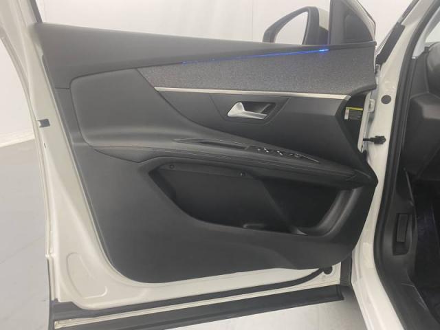 Peugeot 3008 image 6
