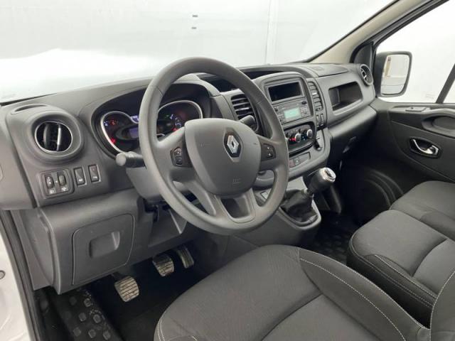 Renault Trafic image 9