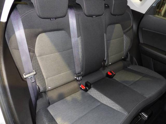 Renault Captur image 1
