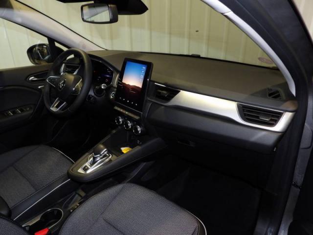 Renault Captur image 9
