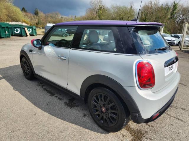 Mini Mini image 8