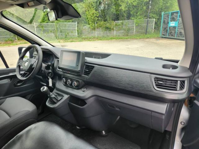 Renault Trafic image 3