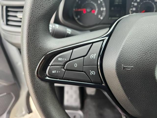 Renault Trafic image 1