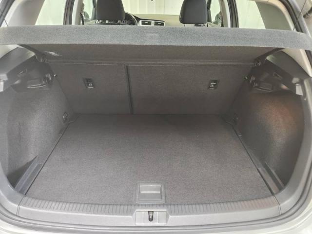 Volkswagen Golf image 2
