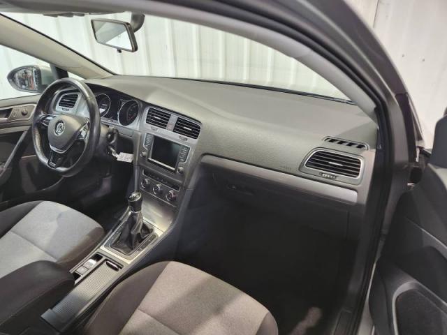 Volkswagen Golf image 5