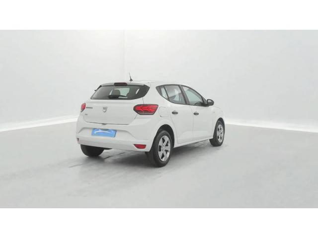 Dacia Sandero image 2