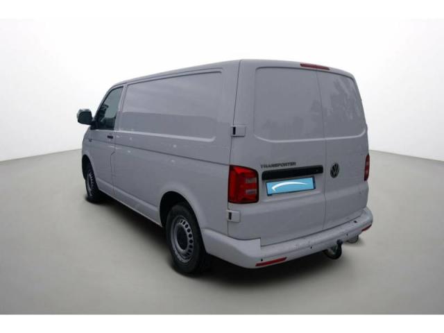 Volkswagen Transporter image 2