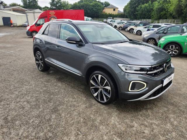 Volkswagen T-Roc image 2