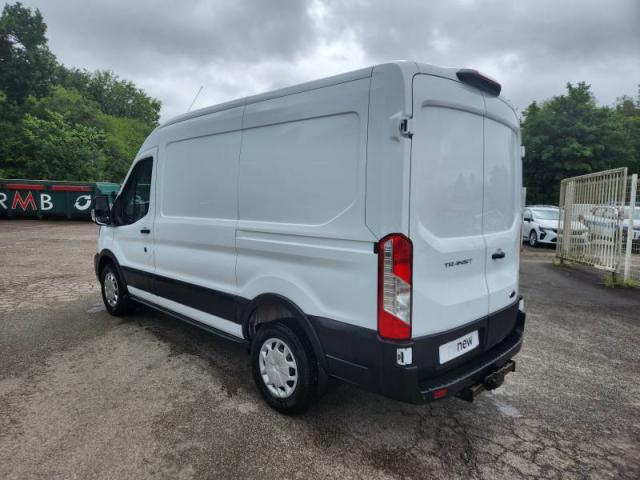 Ford Transit image 8