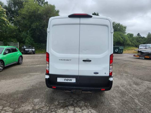 Ford Transit image 6