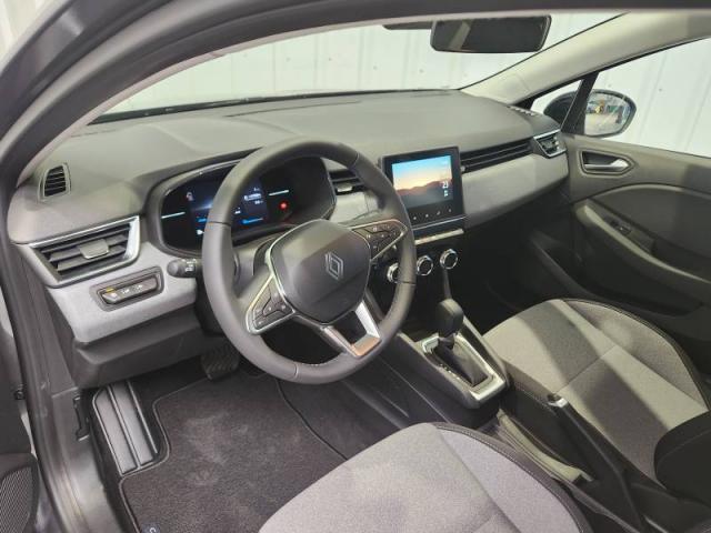 Renault Clio image 9