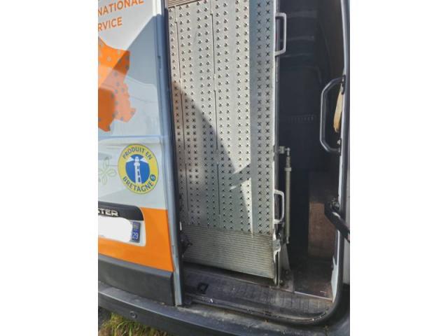 Renault Master image 2