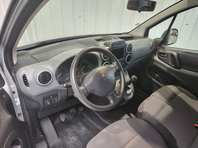 Peugeot Partner image 1