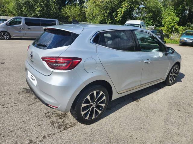 Renault Clio image 2