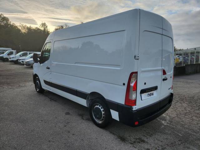 Renault Master image 2