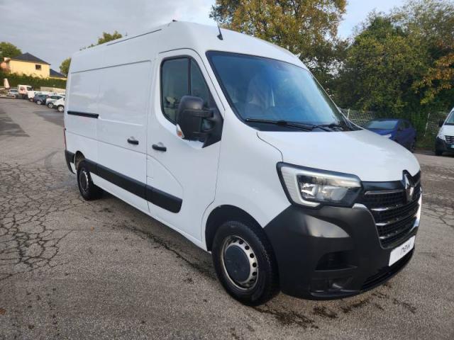 Renault Master image 1